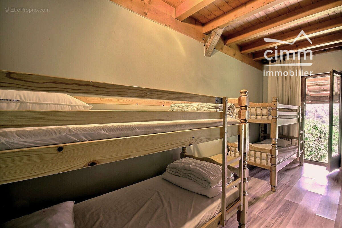 Maison 9 pièces 224 m² à vendre à Samoens (74340) - photo 6