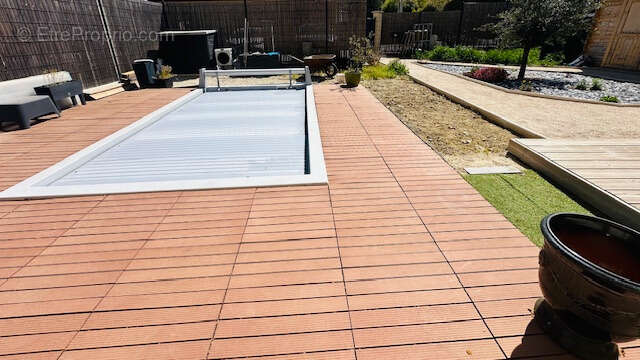 Maison à ENTRECHAUX