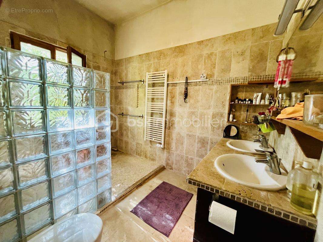 Maison à FORCALQUIER