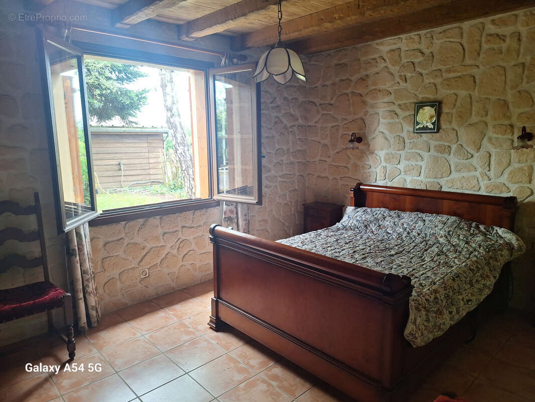 Maison à MONTAYRAL