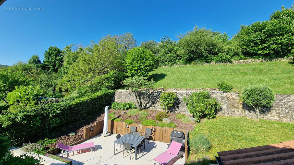 Maison à COUZON-AU-MONT-D&#039;OR