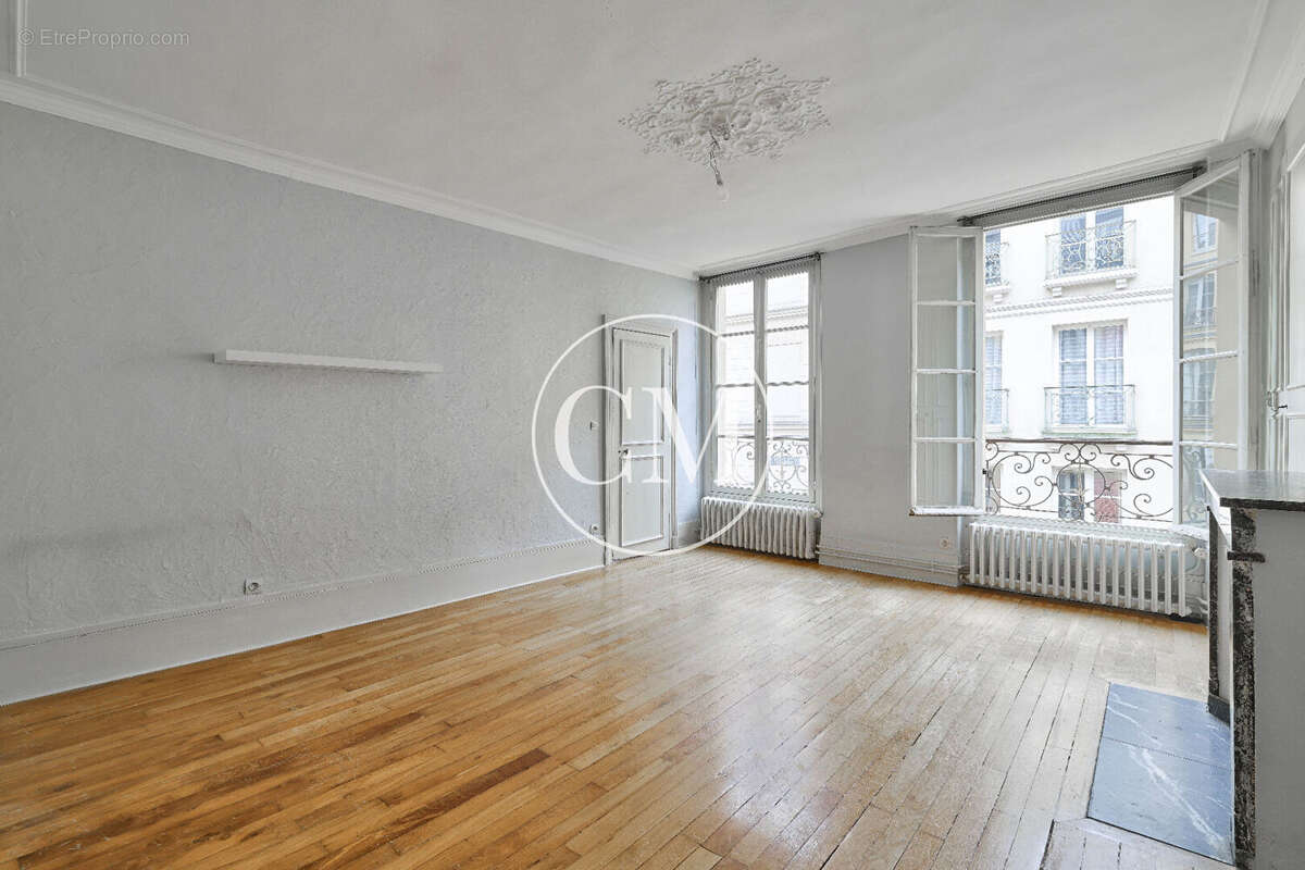 Appartement à VERSAILLES