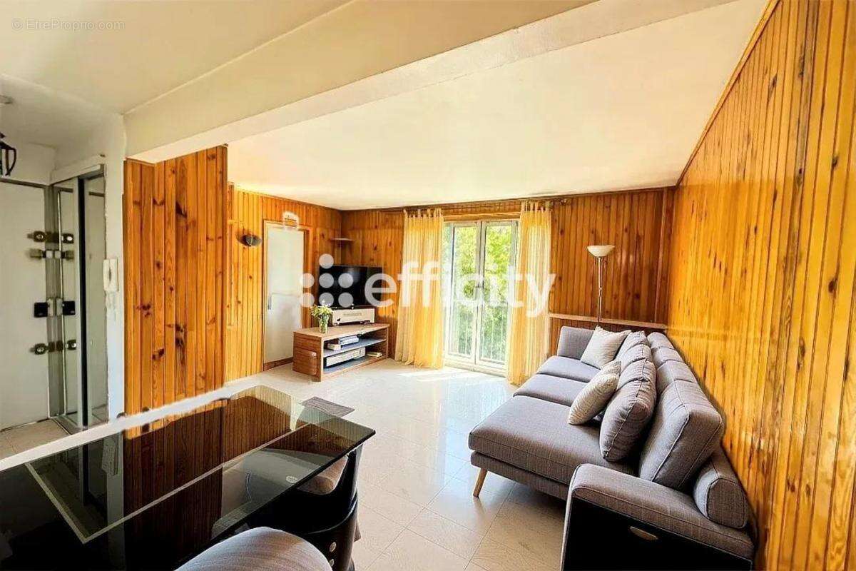 Appartement à EPINAY-SUR-SEINE