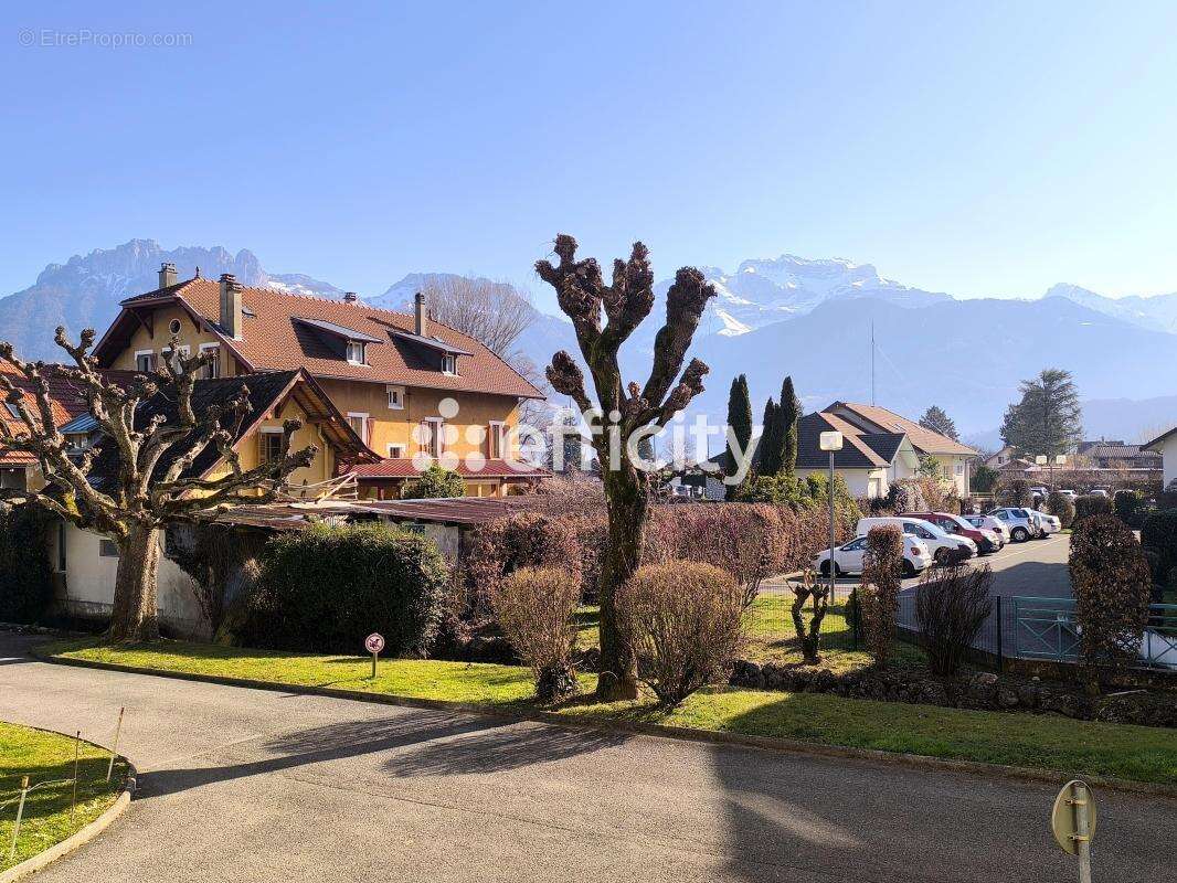 Appartement à SAINT-JORIOZ