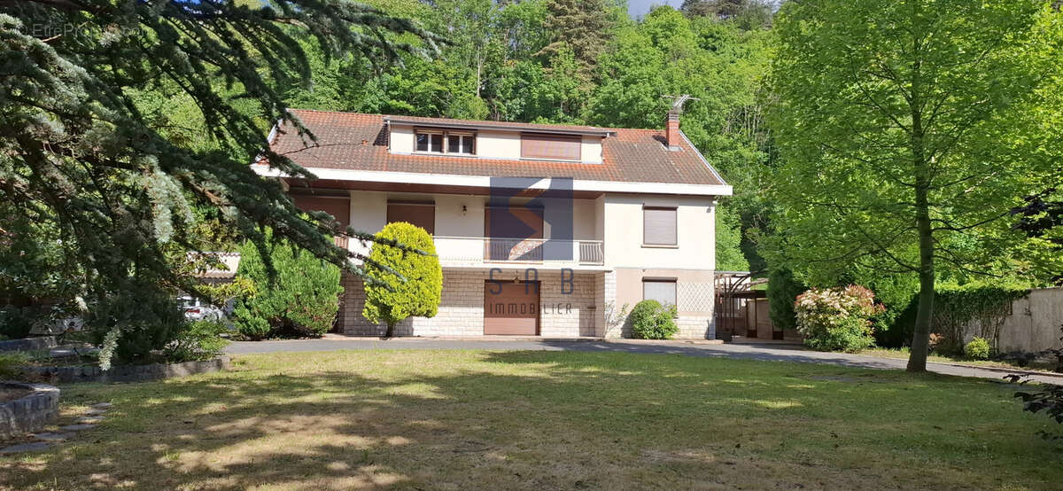Maison à LE CHEYLARD