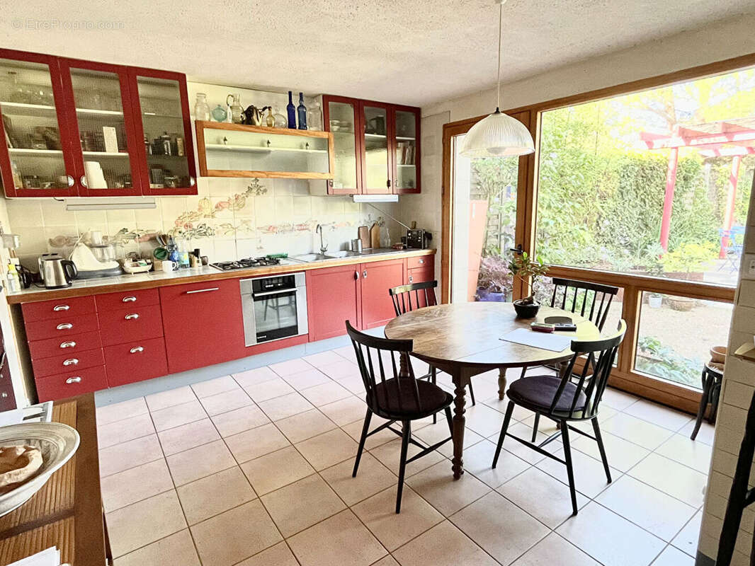 Maison à SAINT-CYR-SUR-LOIRE