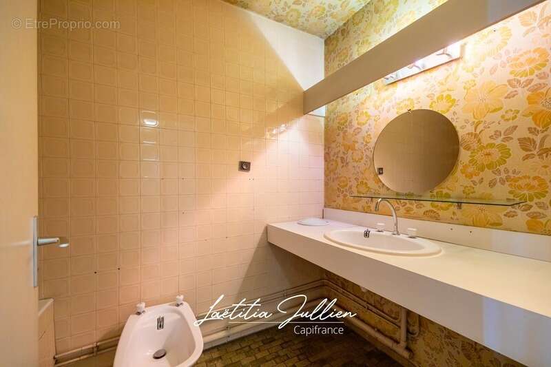 Appartement à MARSEILLE-4E