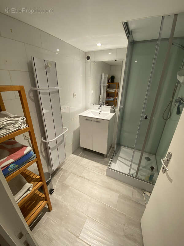 Climatisée - maison semi-enterrée sur terrain piscinable - photo 14