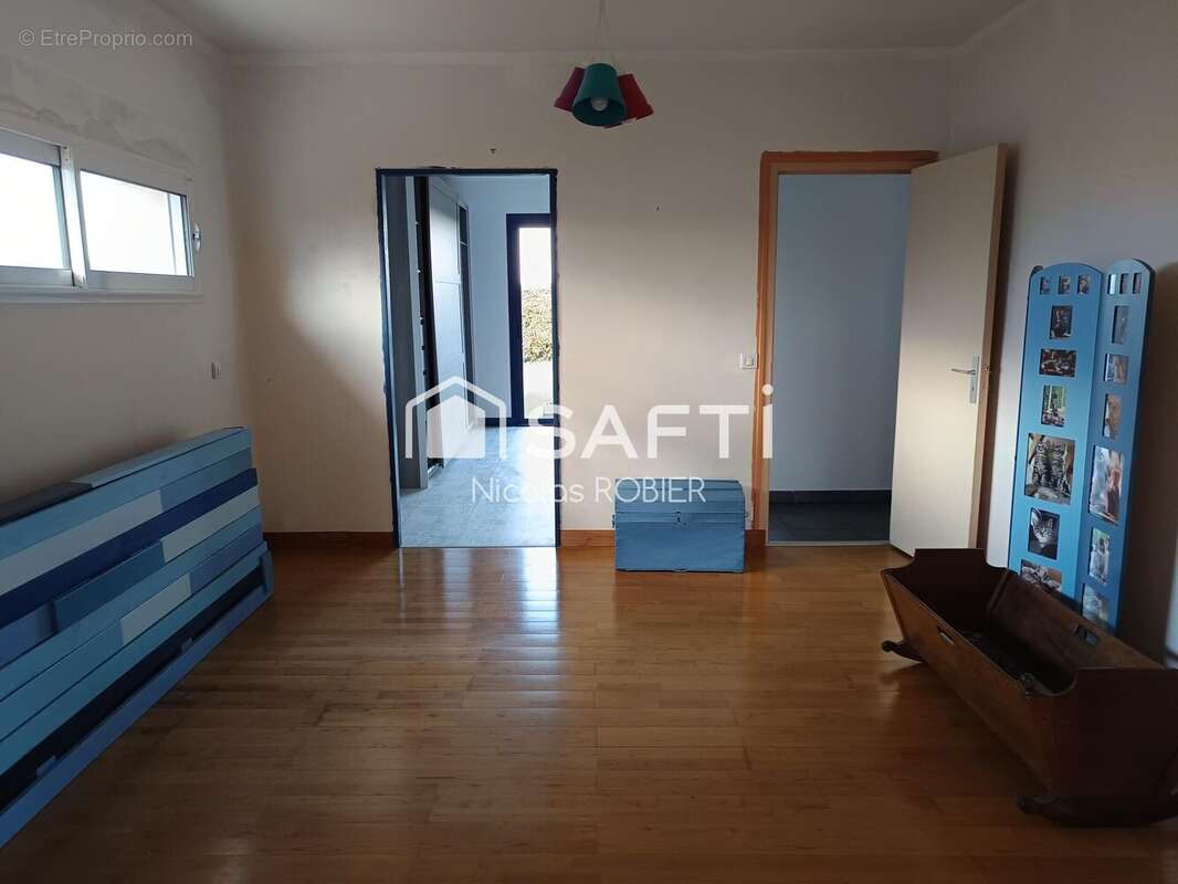 Photo 7 - Maison à VOUILLE