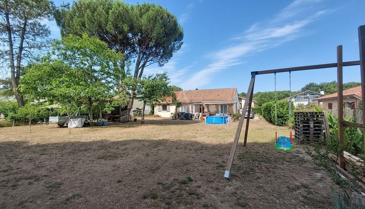 Maison rénovée de 97m2 de plain-pied avec grand terrain arboré à LABRIT - photo 6