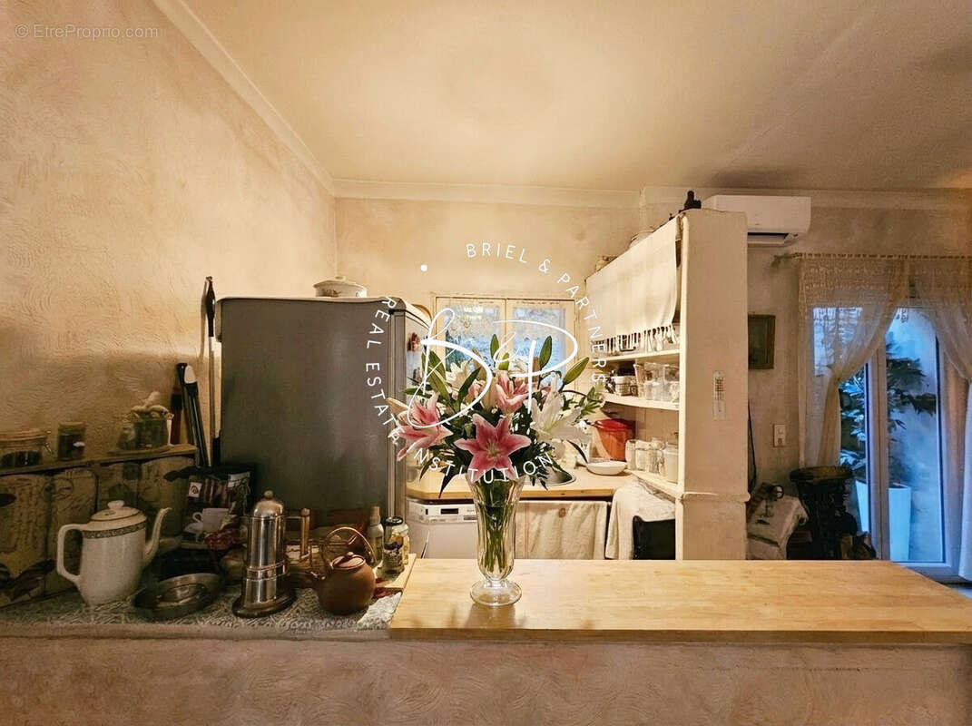 Appartement à LORGUES