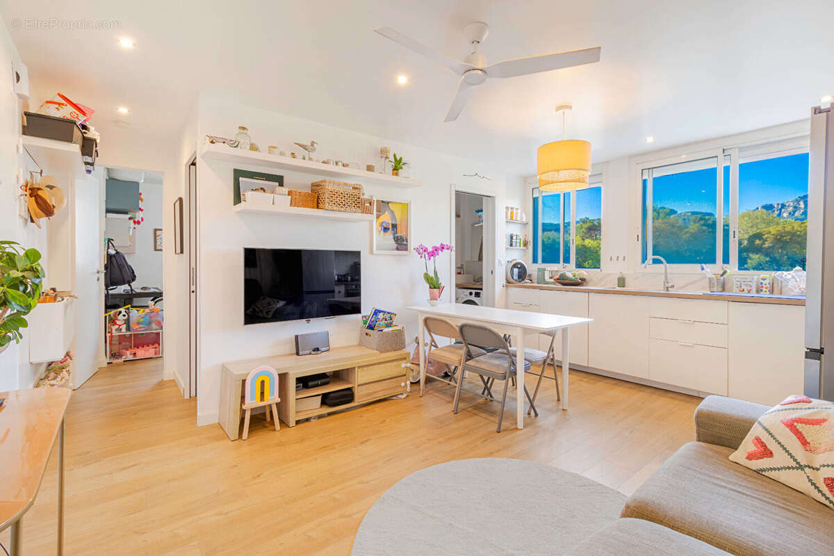 Appartement à MARSEILLE-8E