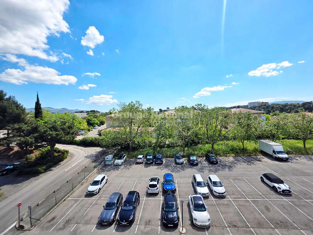 Appartement à MARSEILLE-13E