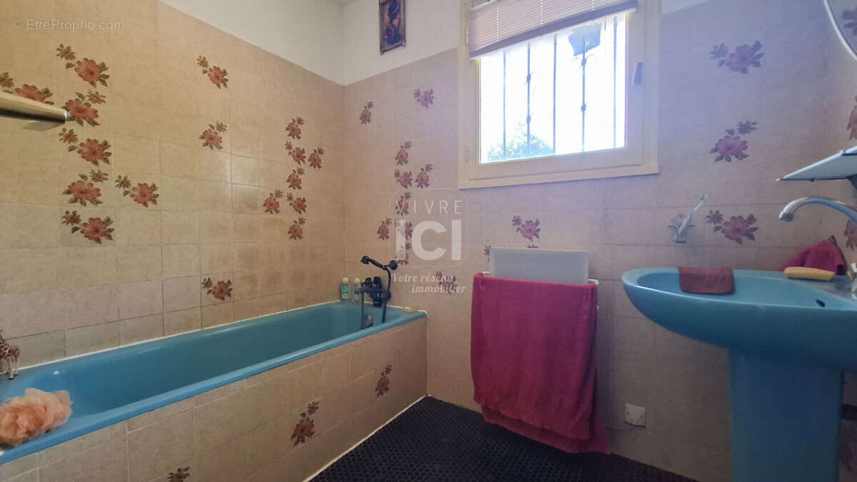 Maison Vue 5 pièce(s) 120 m2 - photo 9