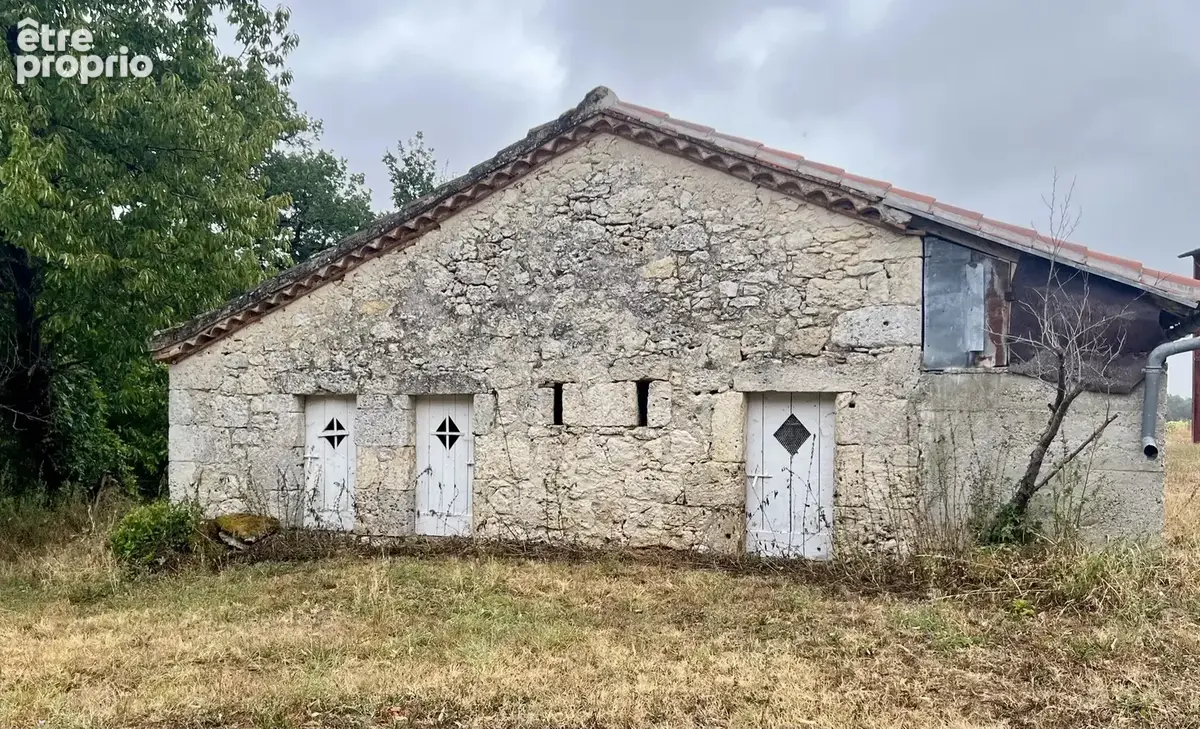 Ancienne ferme en pierre au calme – 145 m² habitables et beau potentiel - photo 10