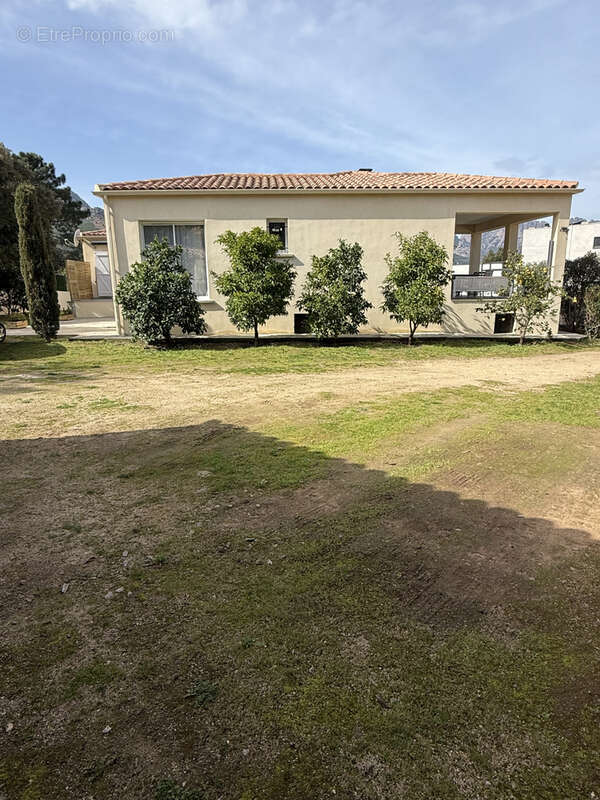 VILLA plain pied  T4 + T2 et annexe à 10 min de CALVI - photo 23