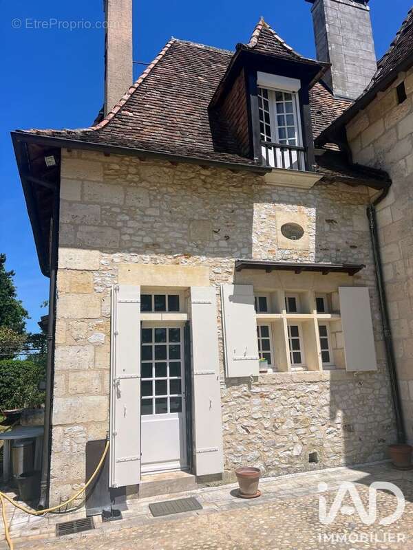 Maison 302 m² à Mussidan  - photo 3