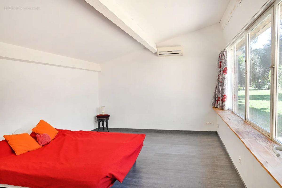 Maison à VERS-PONT-DU-GARD