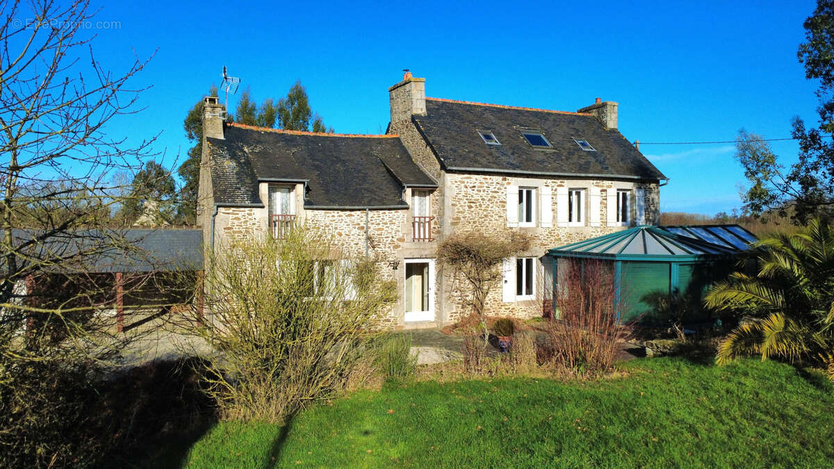 Maison à PLESSIX-BALISSON