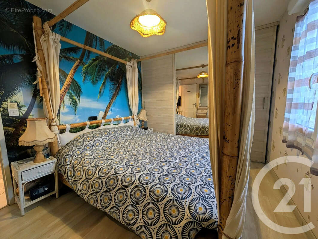 Maison à MONCETZ-LONGEVAS