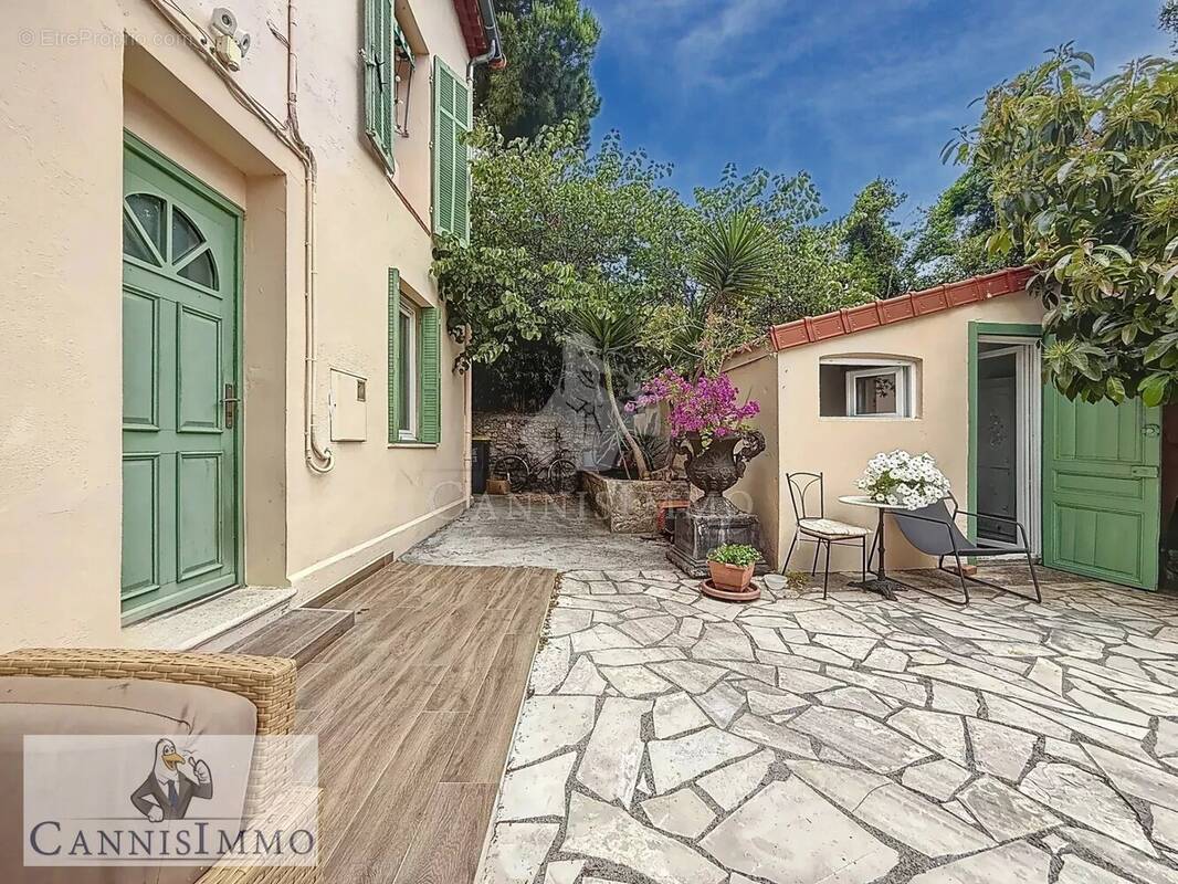 Appartement à CANNES