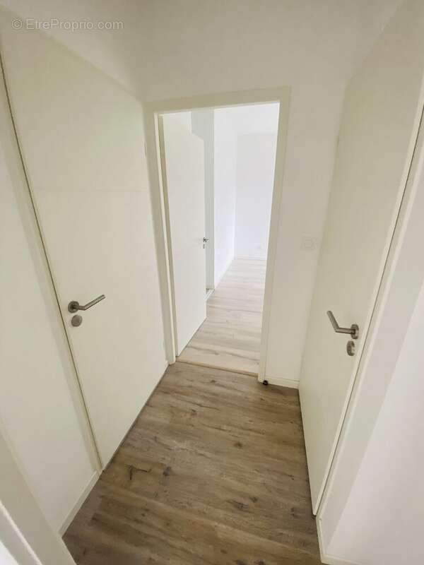 Appartement à LA VILLE-AUX-DAMES