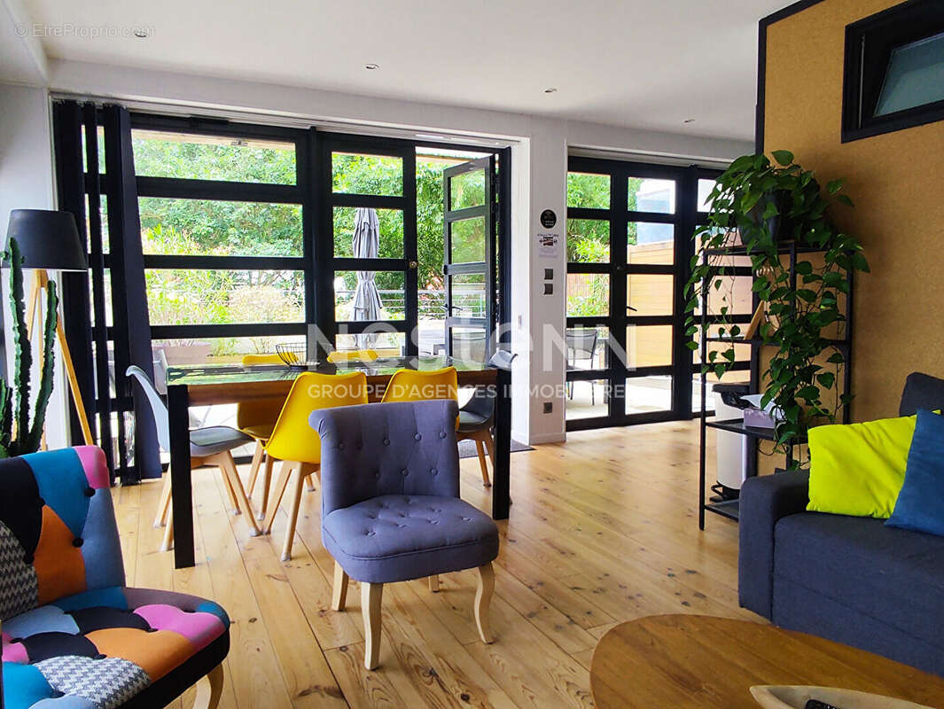A VENDRE - LA ROCHELLE - Appartement 57m2 - 2 Chambres - Terrasse 50m2 - parking souterrain - photo 3
