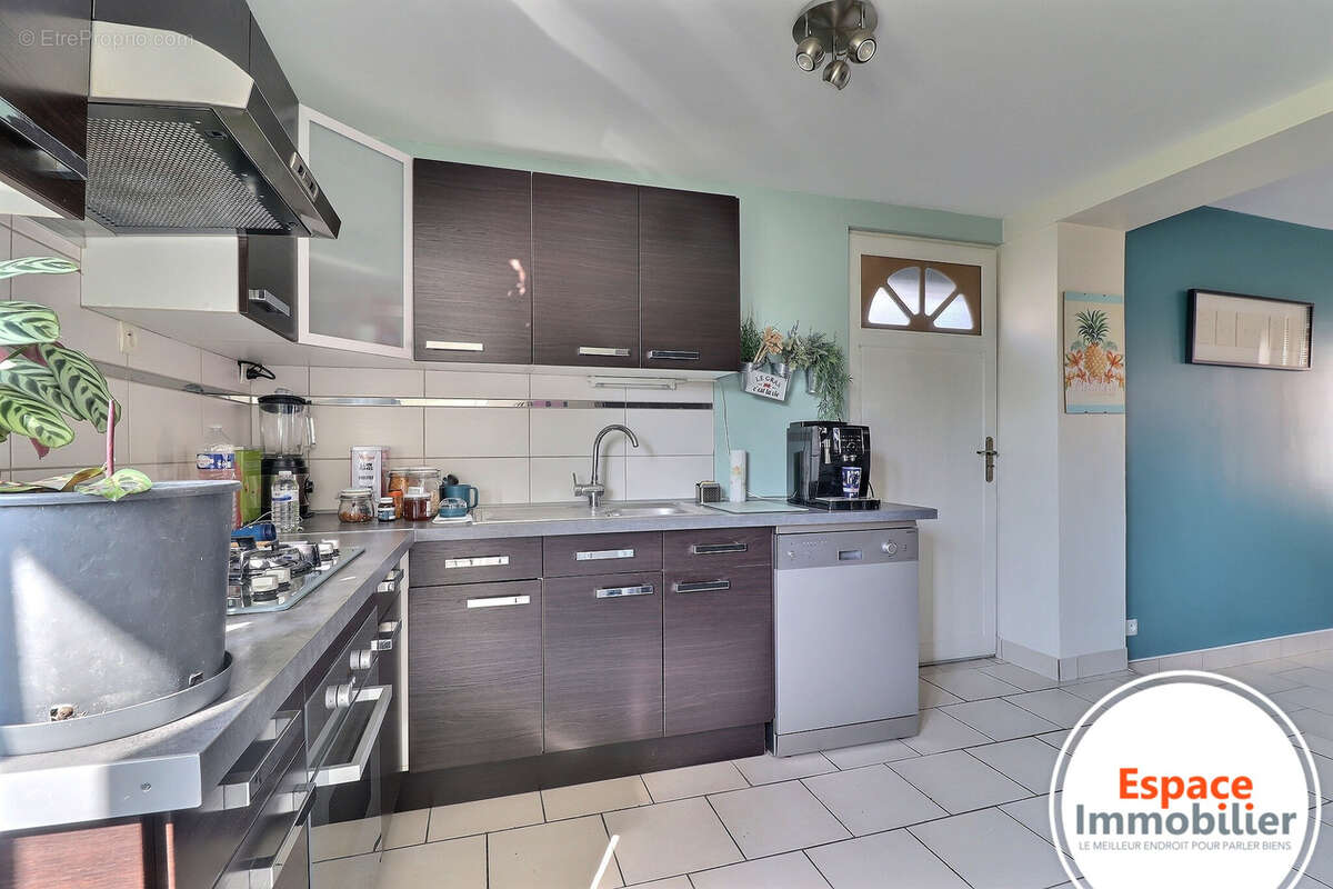 Maison à NEUVILLE-SUR-ESCAUT