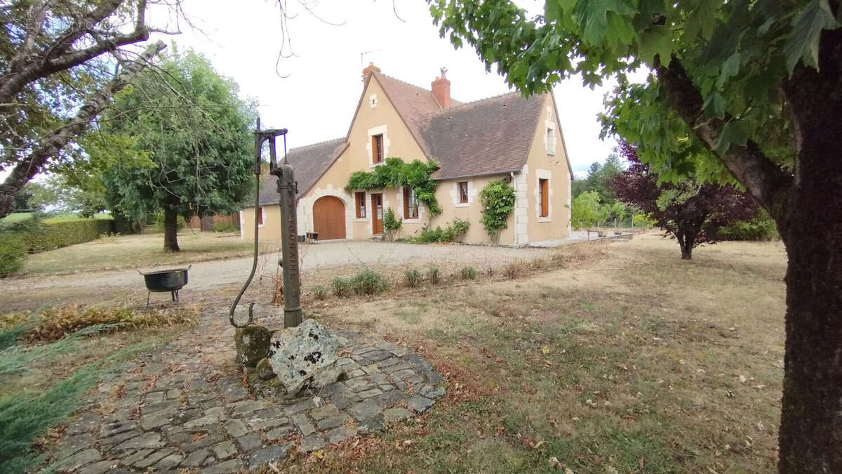 Maison 146 m² à Boussay  - photo 3