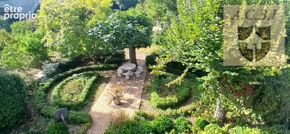 Maison bourgeoise des années 1920   Charme, volumes et jardin au bord du Loir   Vendôme - photo 3