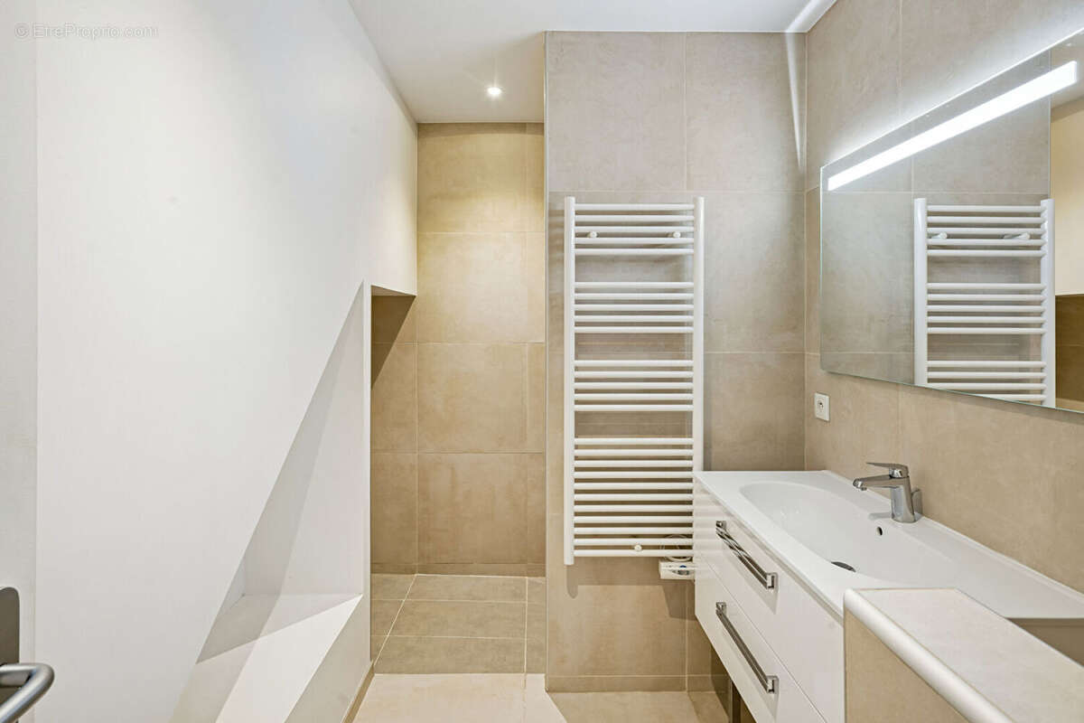 Maison à NANTERRE