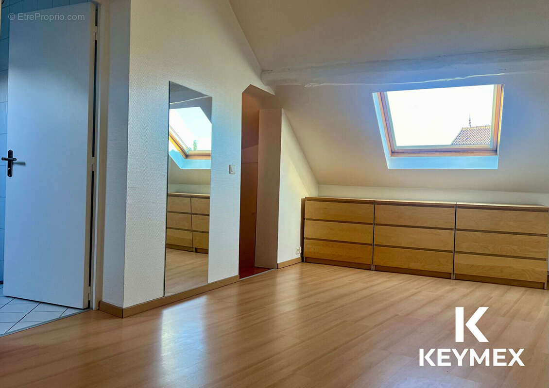 Appartement à FREPILLON