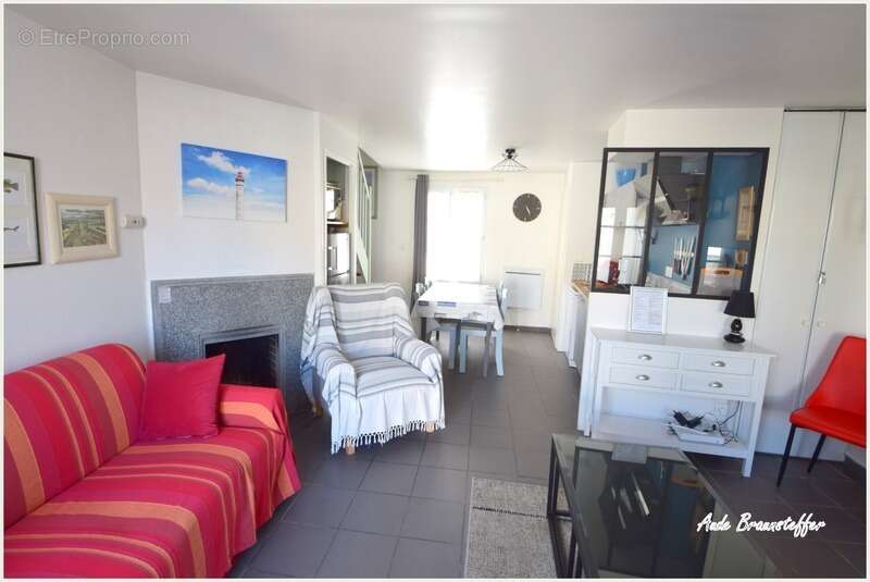 Maison à vendre 3 pièces LA FLOTTE (17) - photo 6