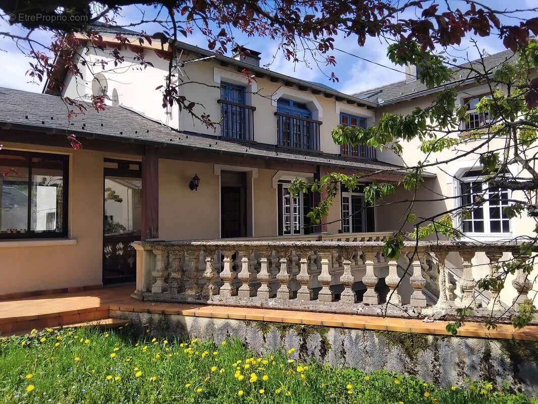 Maison à LACAUNE