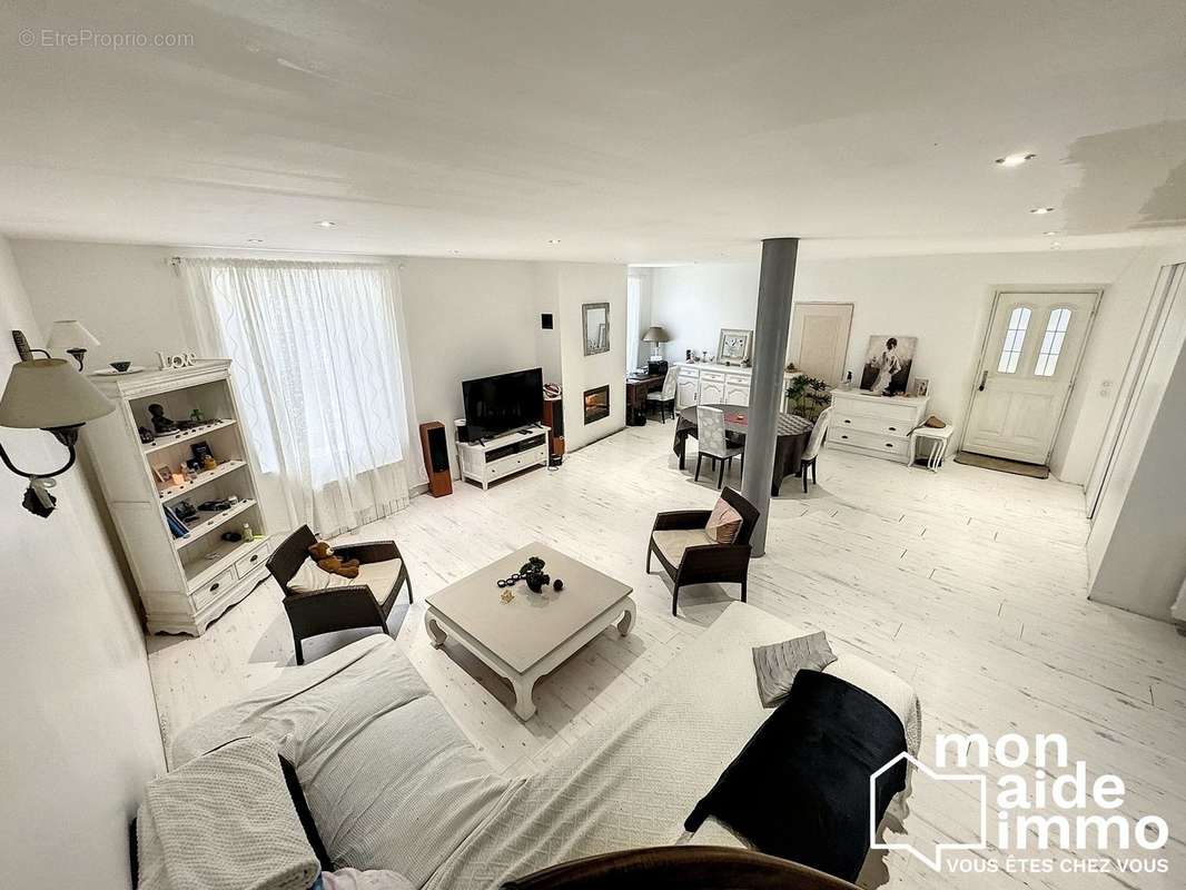 Maison à SAINT-LOUBES