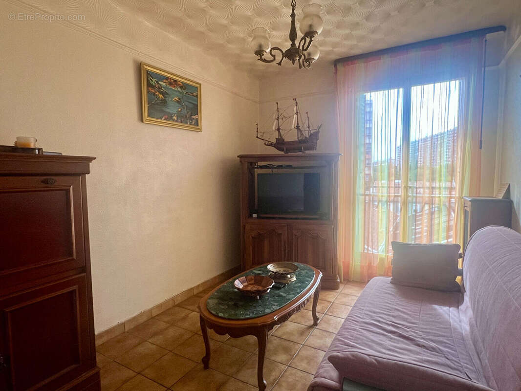 Appartement à MARSEILLE-15E