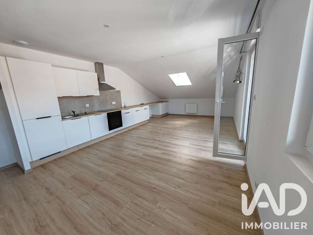Appartement 44 m² à Montlebon  - photo 2