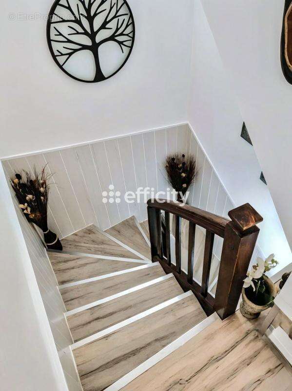 Maison 113 m² à Guegon  - photo 5