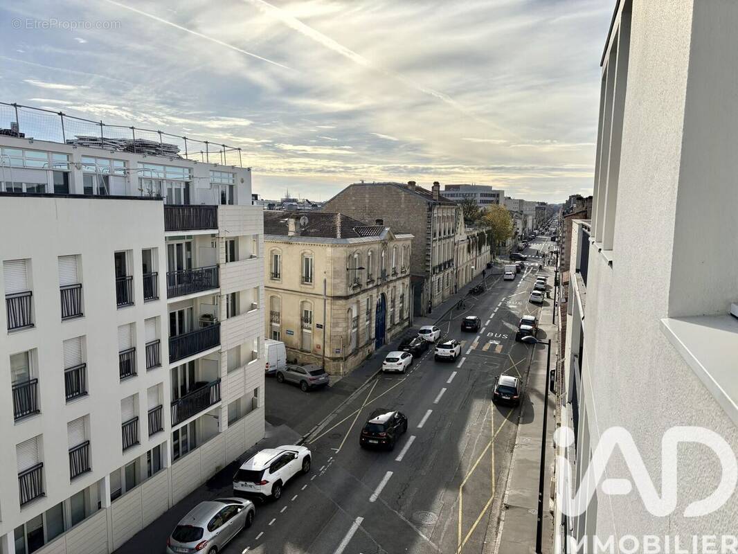Photo 1 - Appartement à BORDEAUX