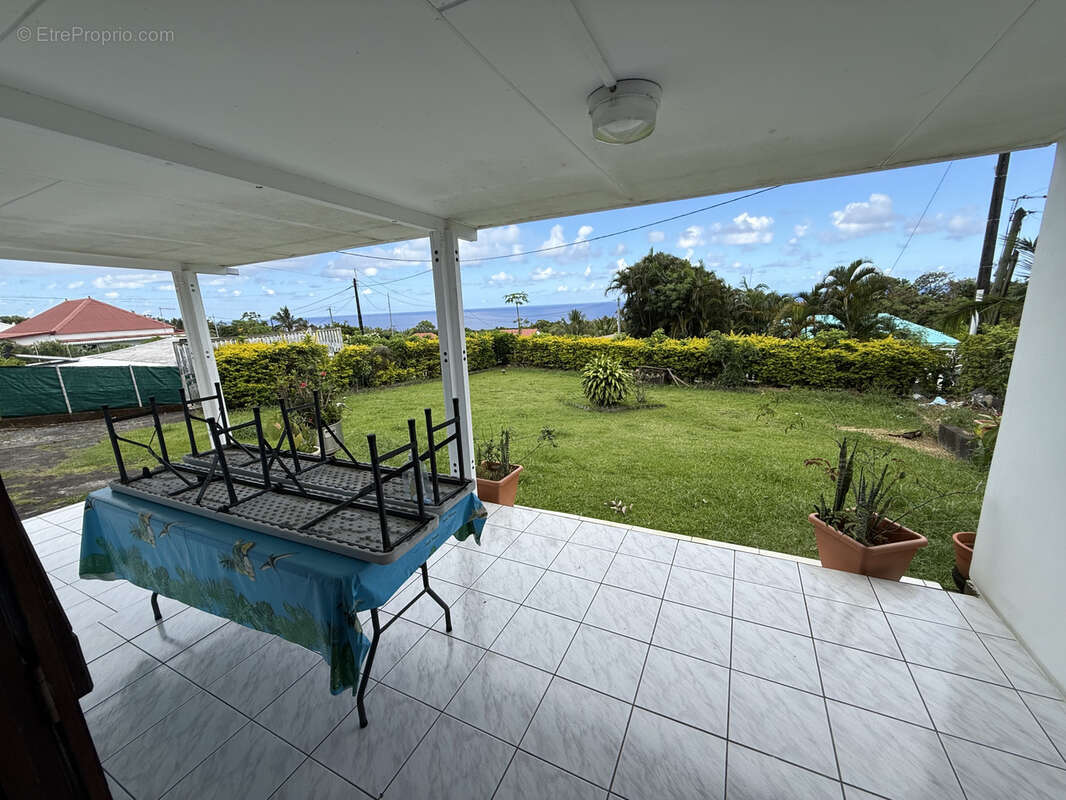 Maison à SAINTE-ROSE