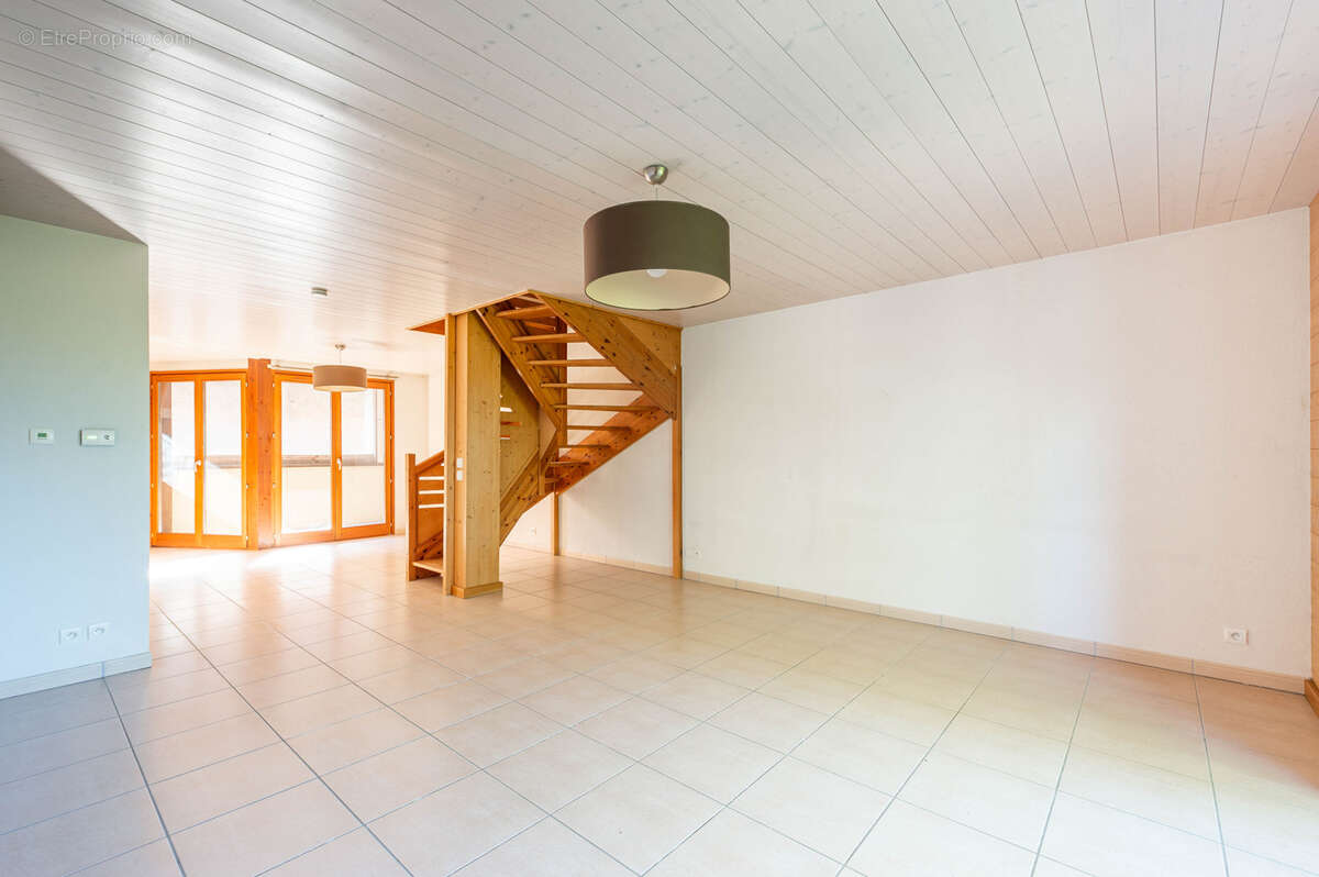 Appartement à VILLAZ