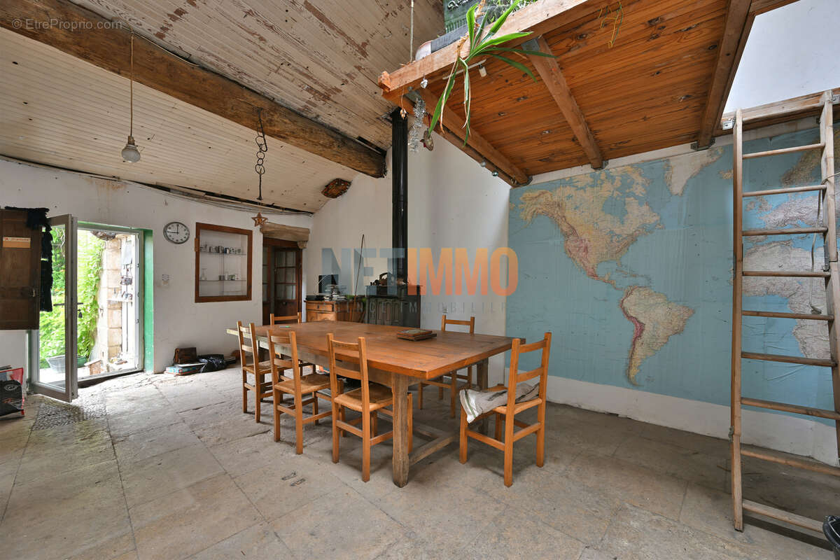 Maison de village T4 avec cour et annexes - photo 3