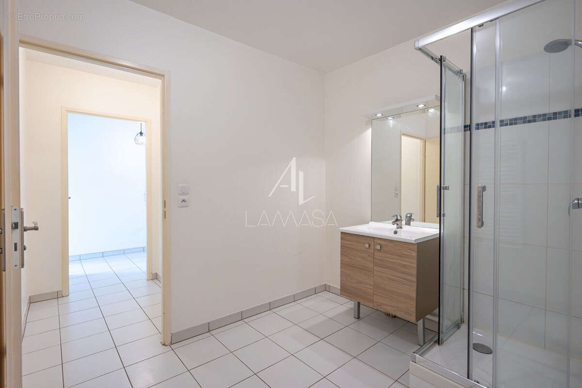 Appartement à POMPONNE
