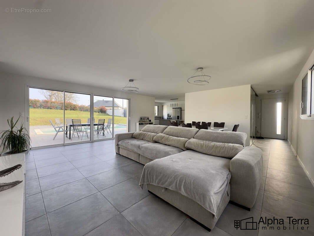 Maison à BRETTEVILLE-SUR-LAIZE