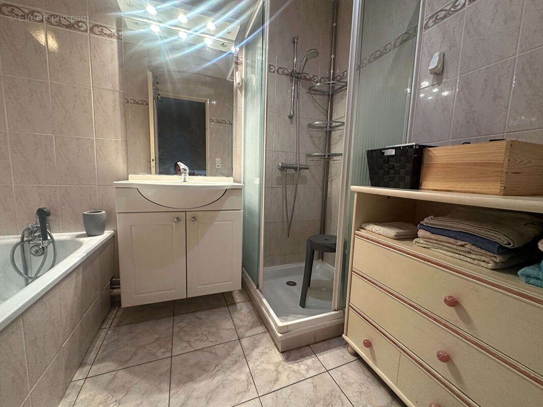 Maison à ARS-SUR-MOSELLE