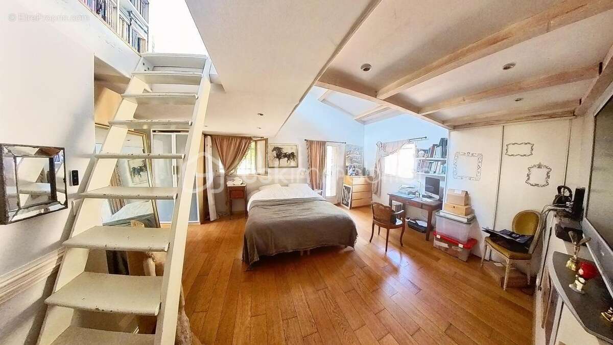 Maison 7 pièces au calme - photo 7