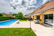 Maison à MIREBEAU-SUR-BEZE