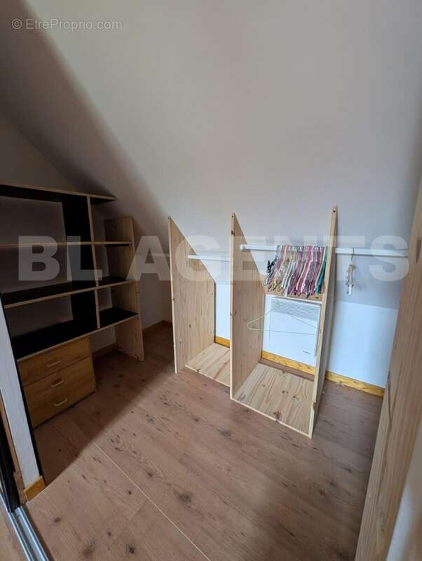 WhatsApp Image 2025-09-30 à 11 - Maison à NEUVILLE-FERRIERES