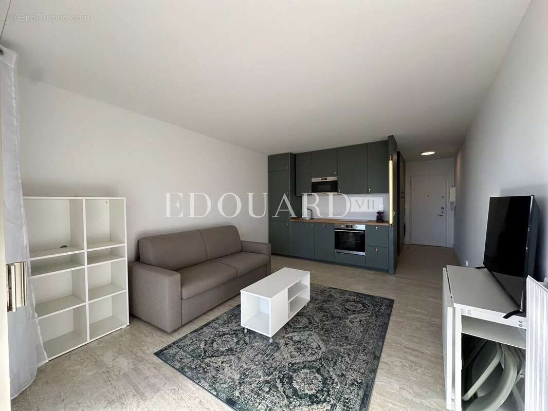 Appartement à ROQUEBRUNE-CAP-MARTIN