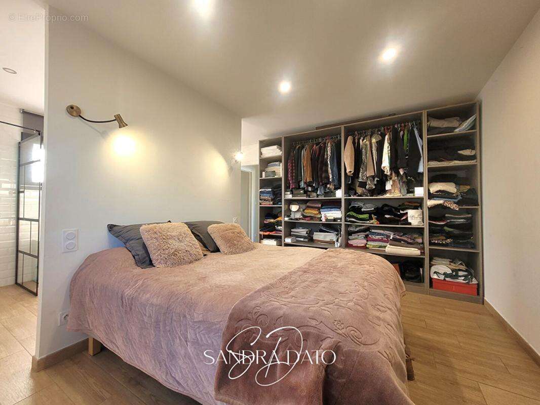 Maison à VILLEMOUSTAUSSOU